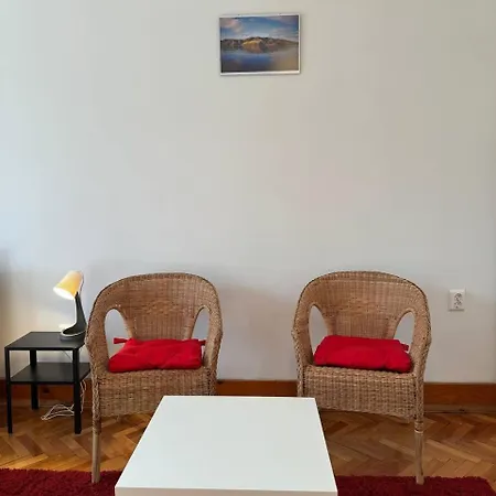 1bdr By Alba *